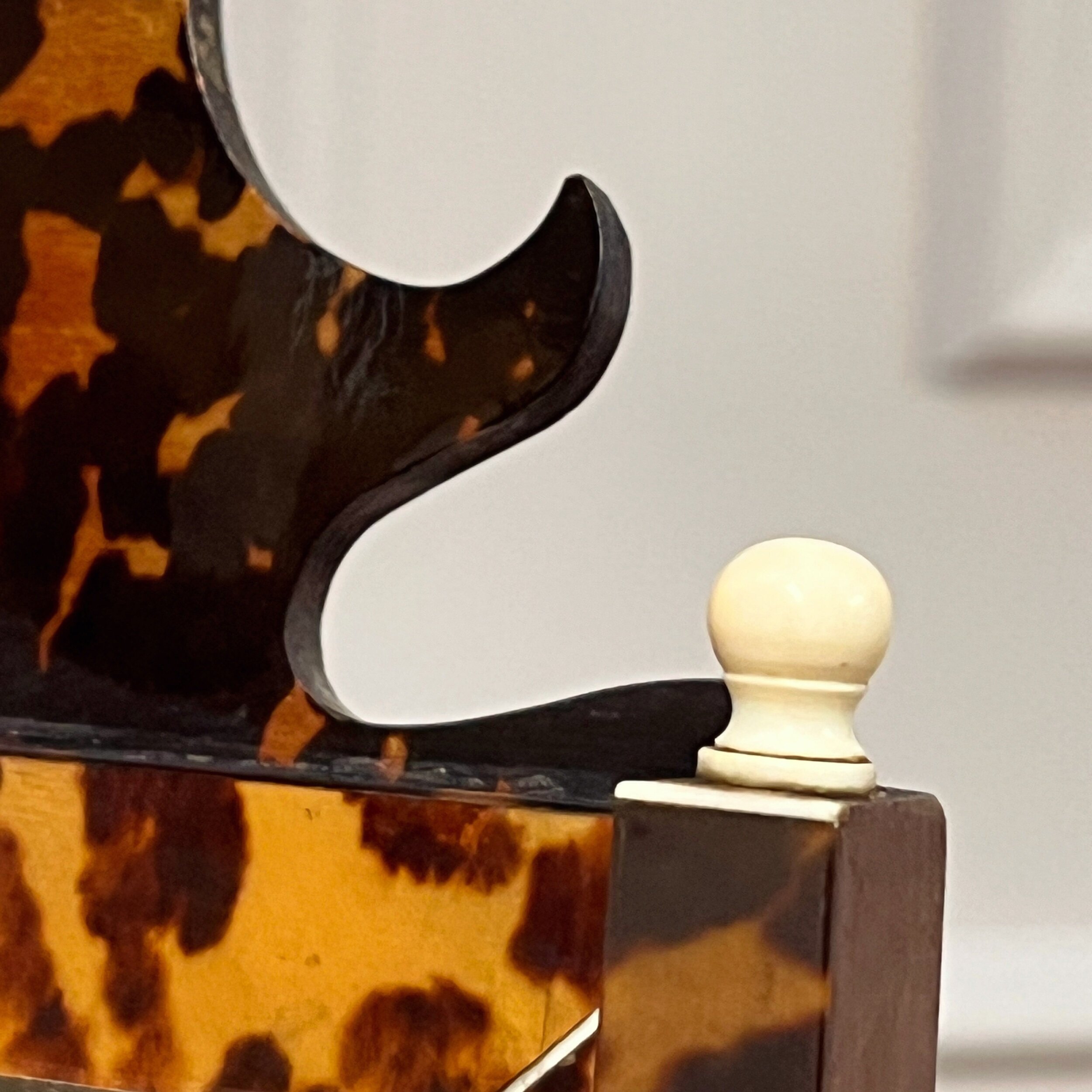 252FBEB0-4C1D-4770-8F34-BD2F4B457EA6