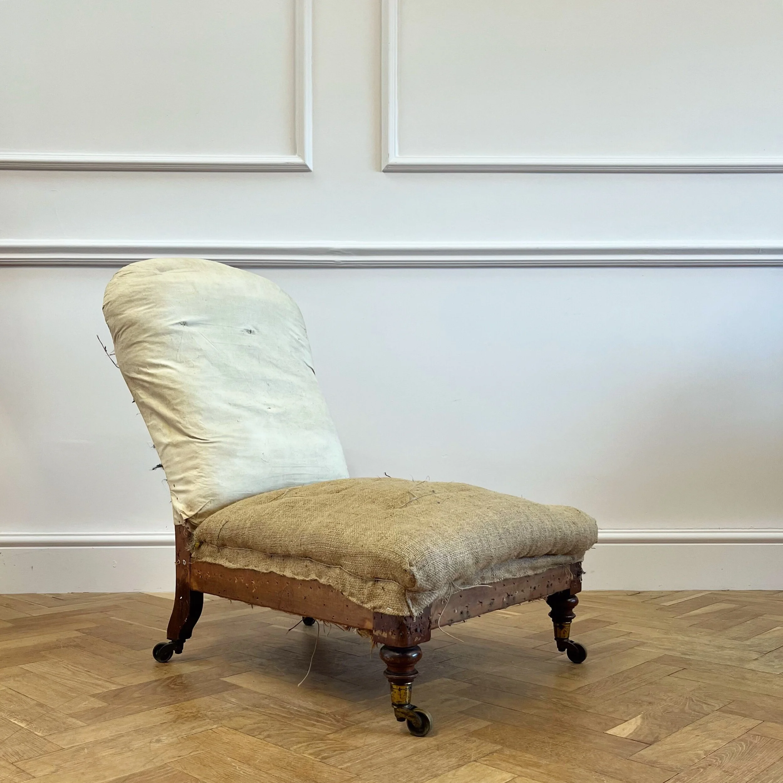 707B57B6-4C21-4AEC-AB3E-99F983C65414