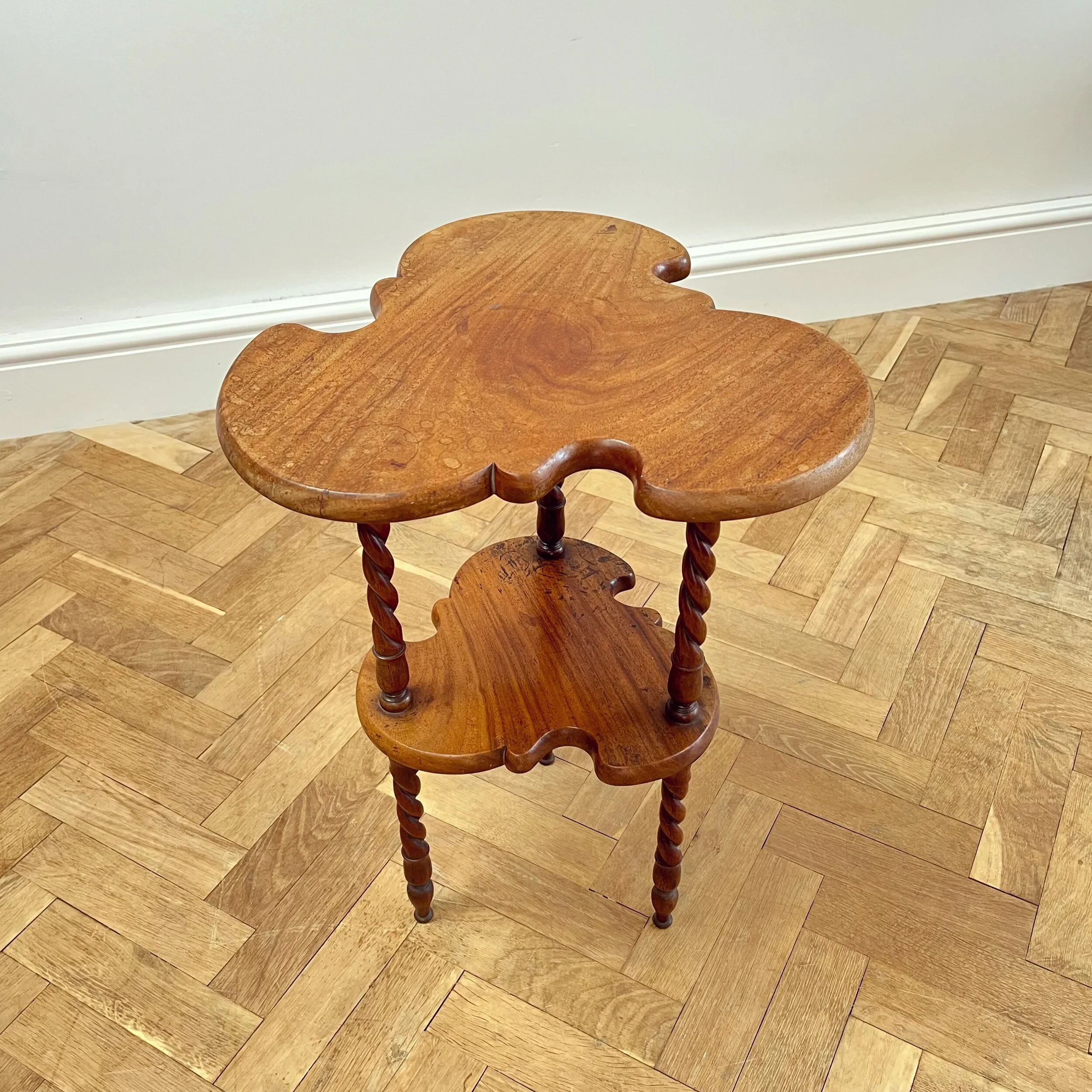 35B27F06-1D35-4491-B5D6-0C63E642C631