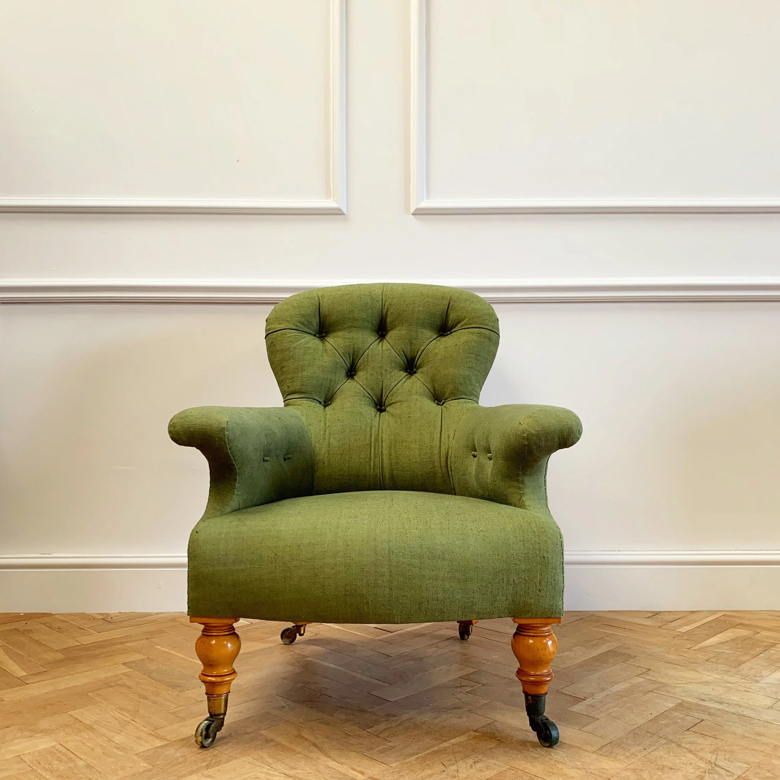 D4B717CC-3374-4F93-AC57-CEA0AB0EC0F0