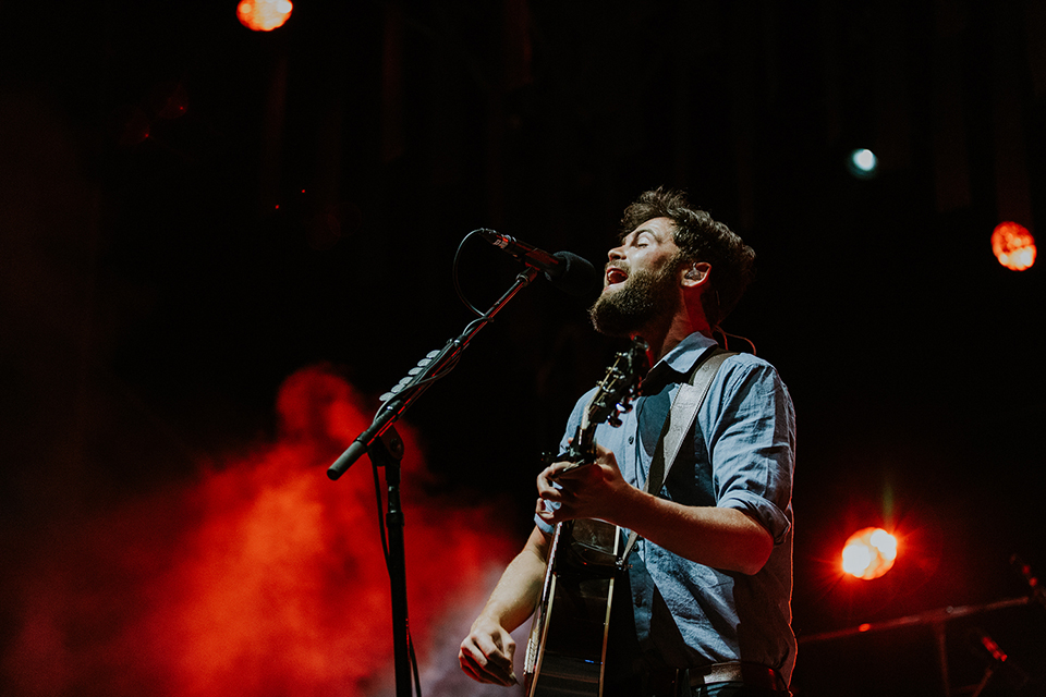 passenger-concert-cathy-britton.jpg