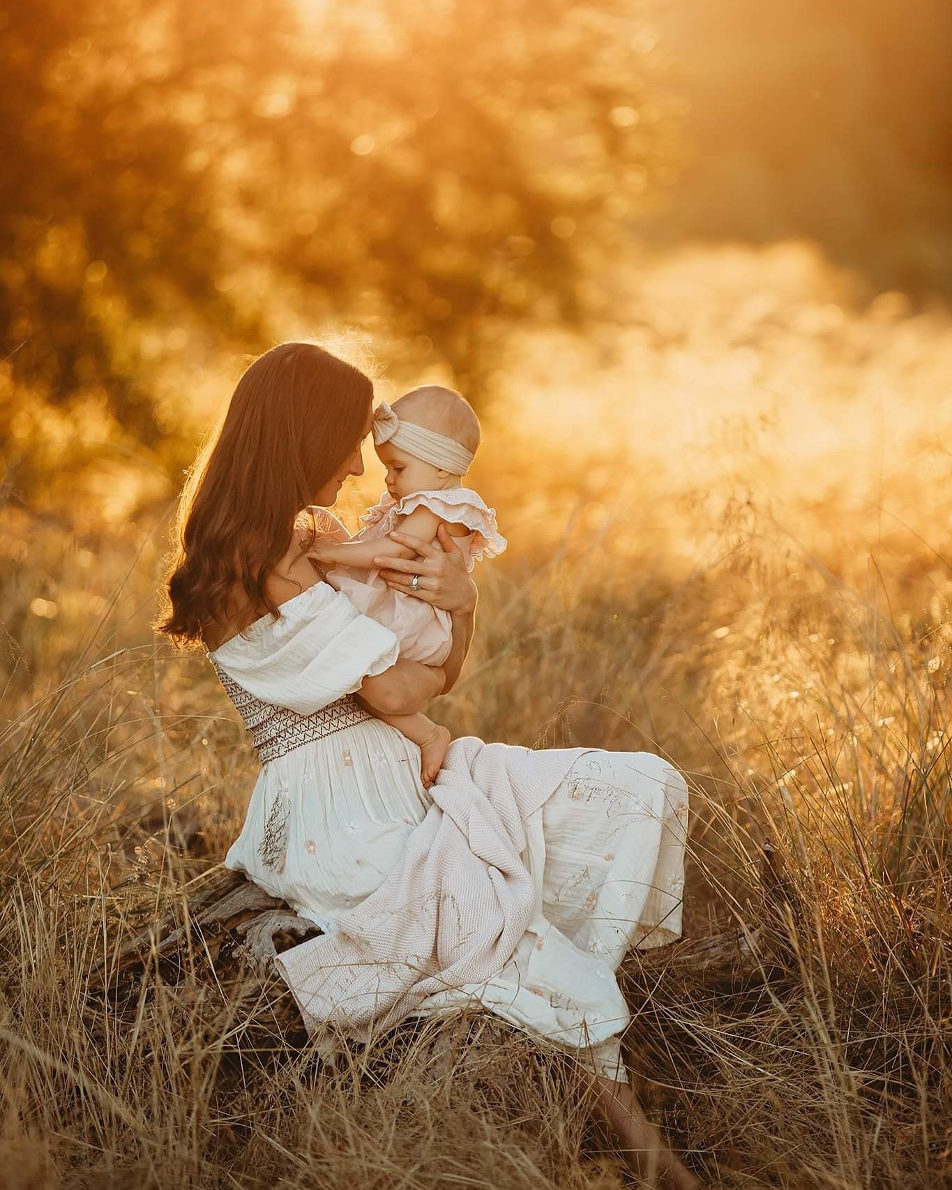 Make the time to capture these fleeting beautiful moments Mamas 🧡 said with love from a Muma who didn&rsquo;t capture them 🫶

cathybrittonphotography.com

🧡
🧡
🧡
🧡

#perthfamilyphotographer #perthchildrensphotographer  #perthphotographer #swanva