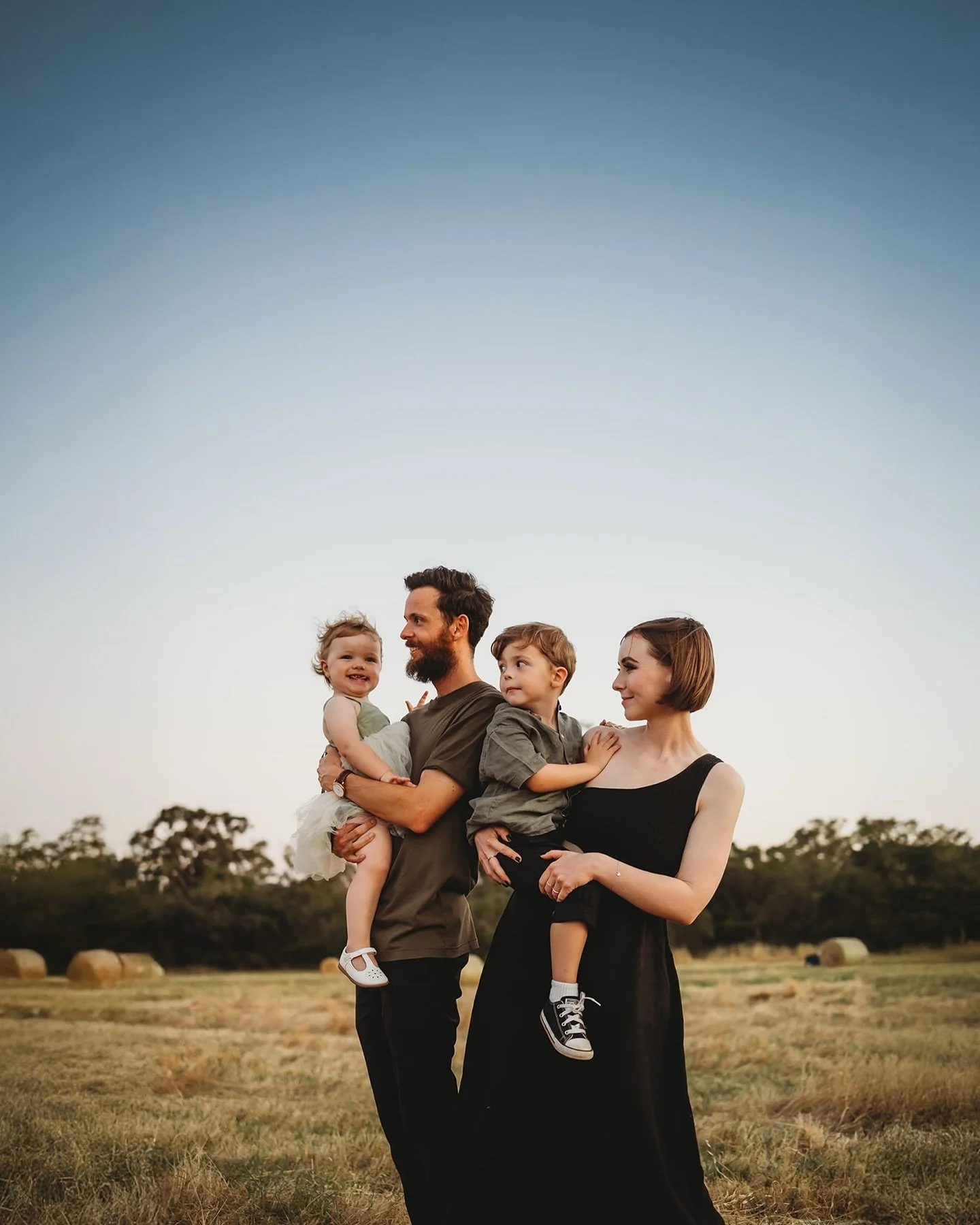 Forever looks this good with you 💙

www.cathybrittonphotography.com

#perthfamilyphotographer #perthphotographer #perthchildrensphotographer #swanvalleyphotographer