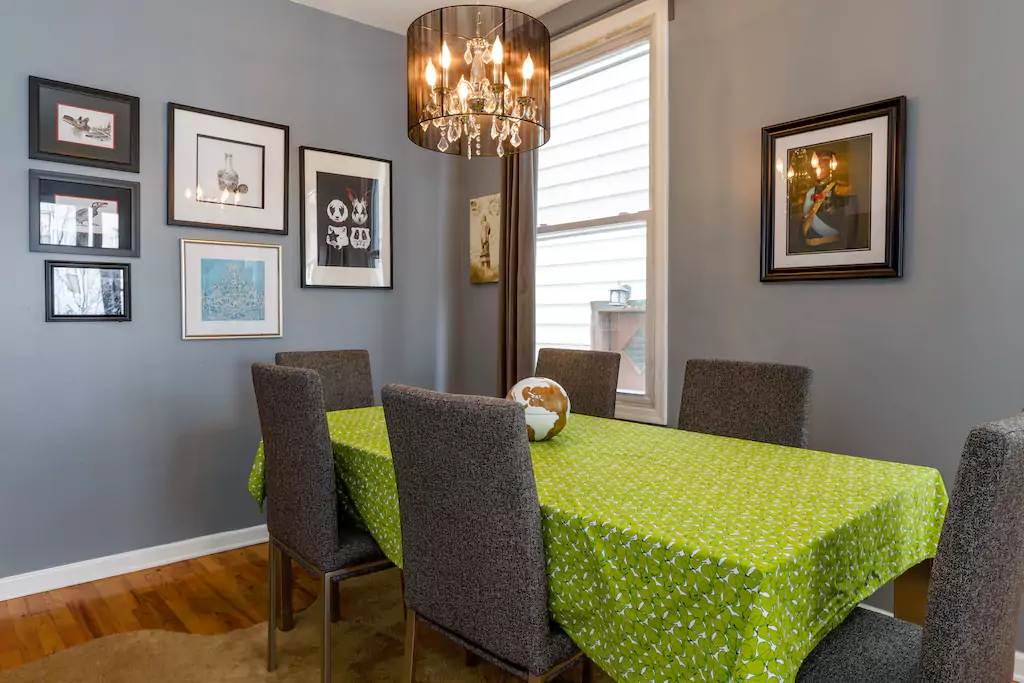 12 Dining table for six.png