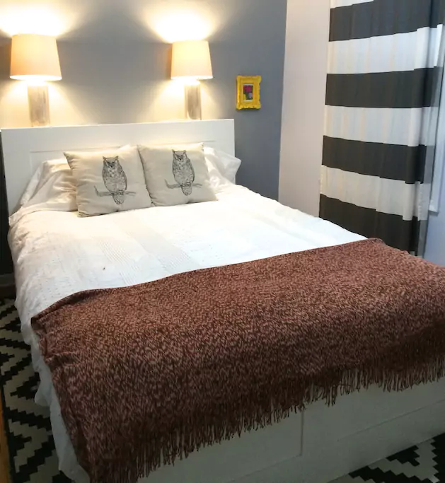 24 NYC Bound-2 Bdrm 1bath Apt 247 access to NYC.png