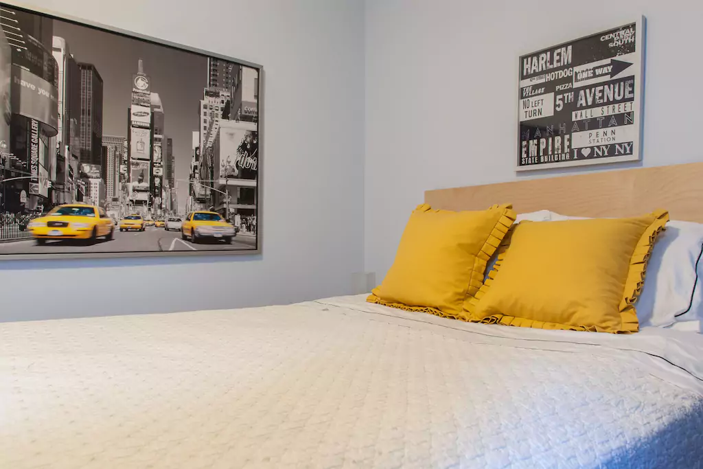 11 spacious bedroom, this one is in the middle.png