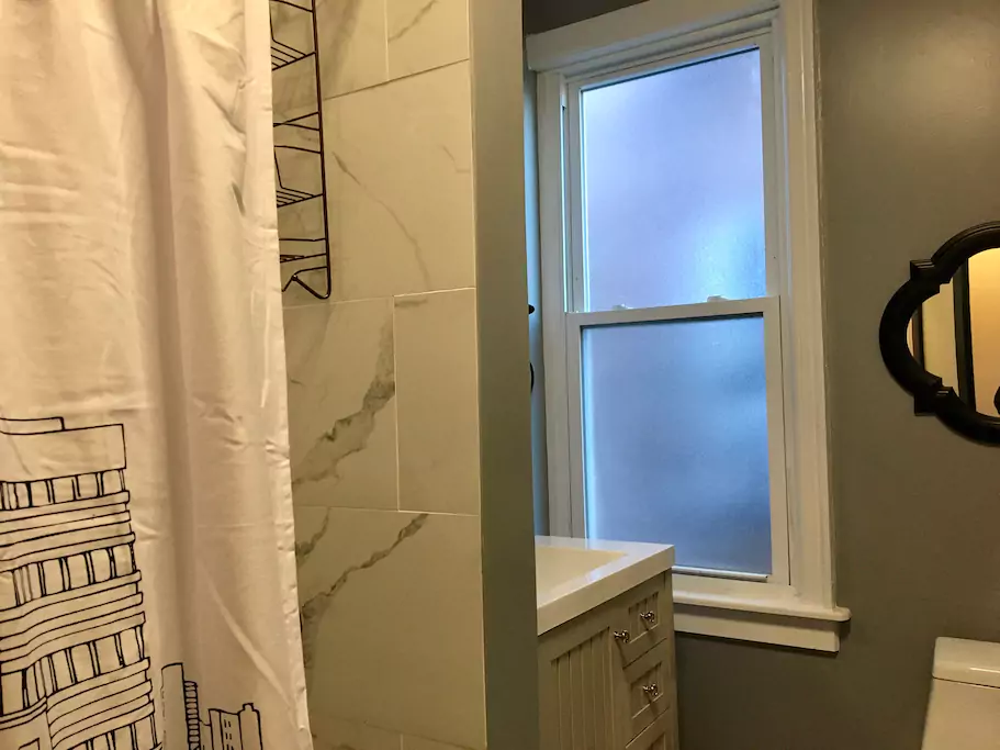 06 shared bathroom.png