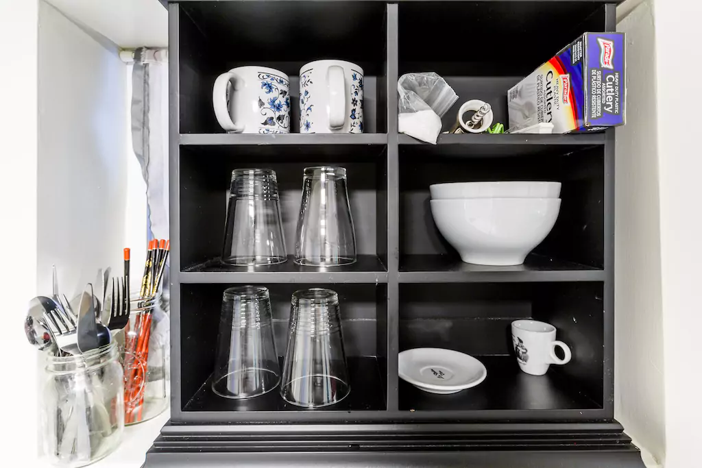 07 Cups, glasses, etc.png