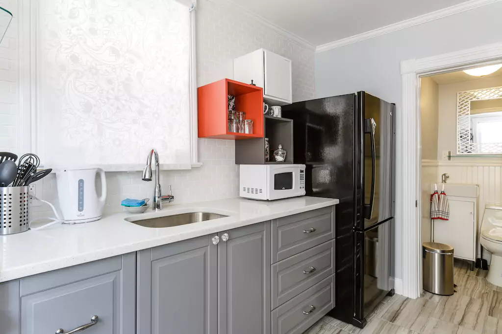 12 Equipped kitchen.png