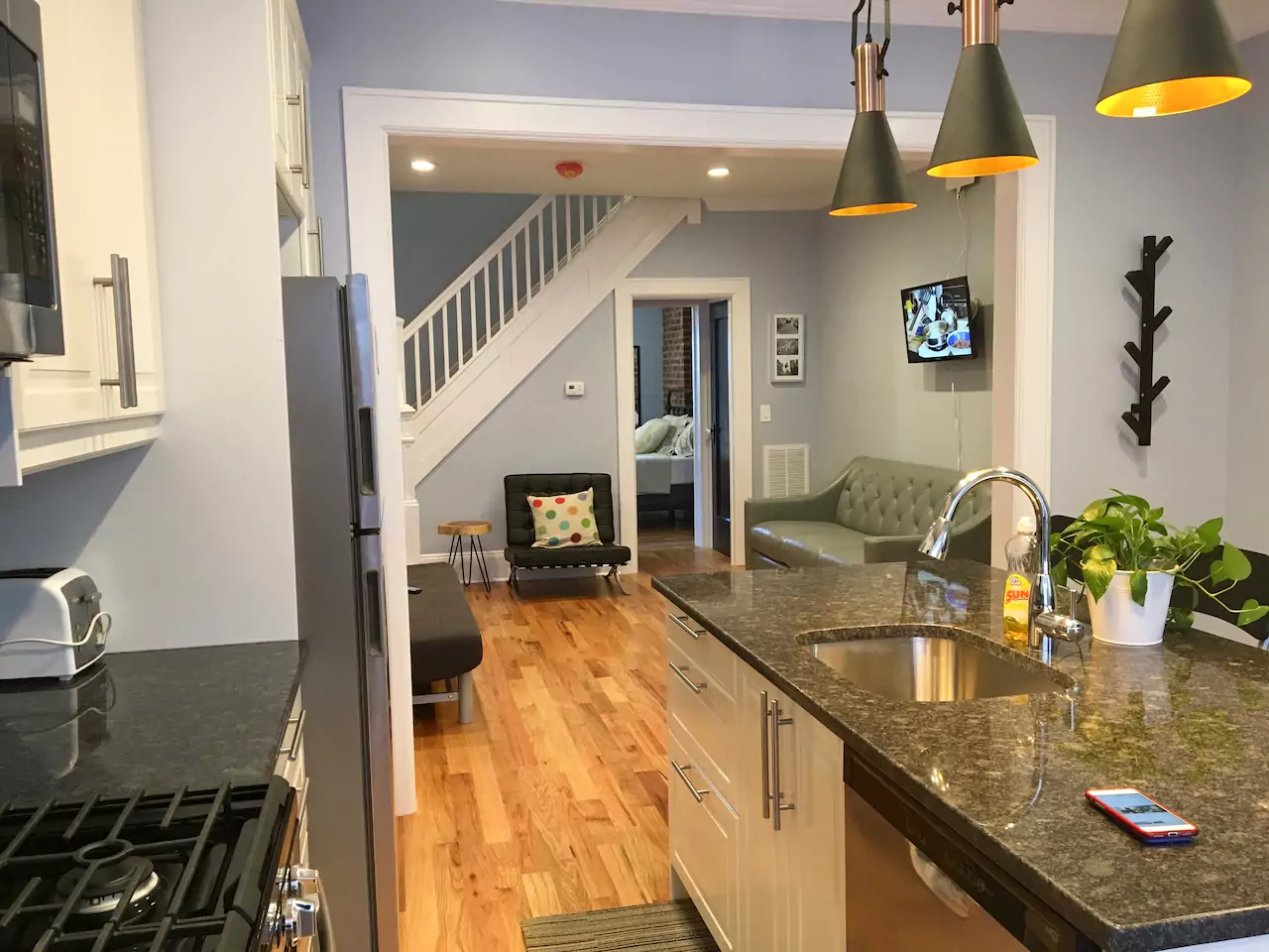 01 Large and modern kitchen, living room, breakfast nook.png
