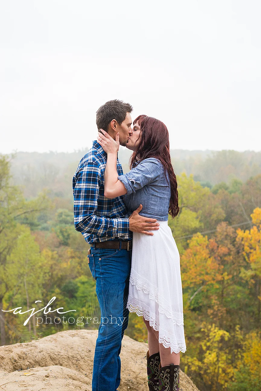 port-huron-michigan-suprise-engagement-photographer-4.jpg