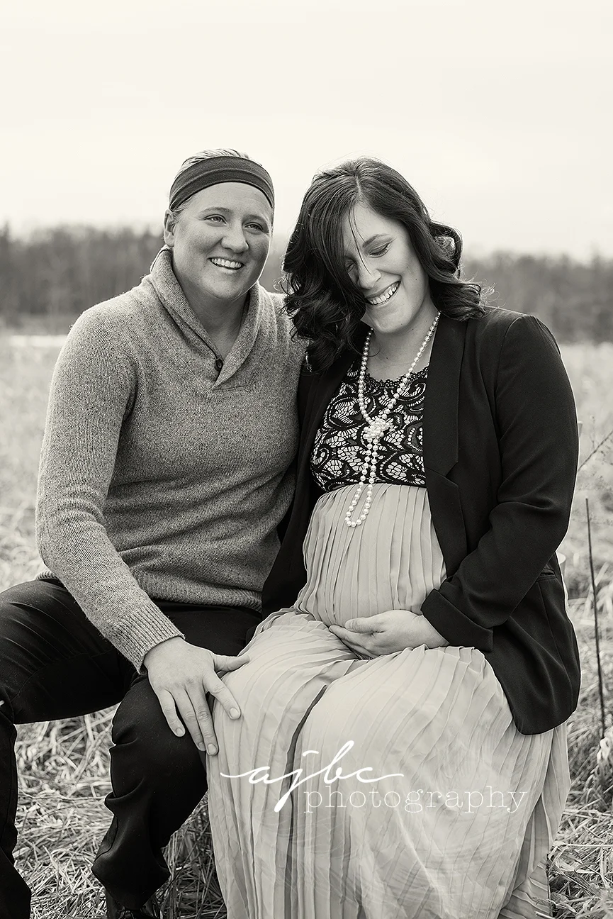 port huron michigan lesbian maternity photography .jpg