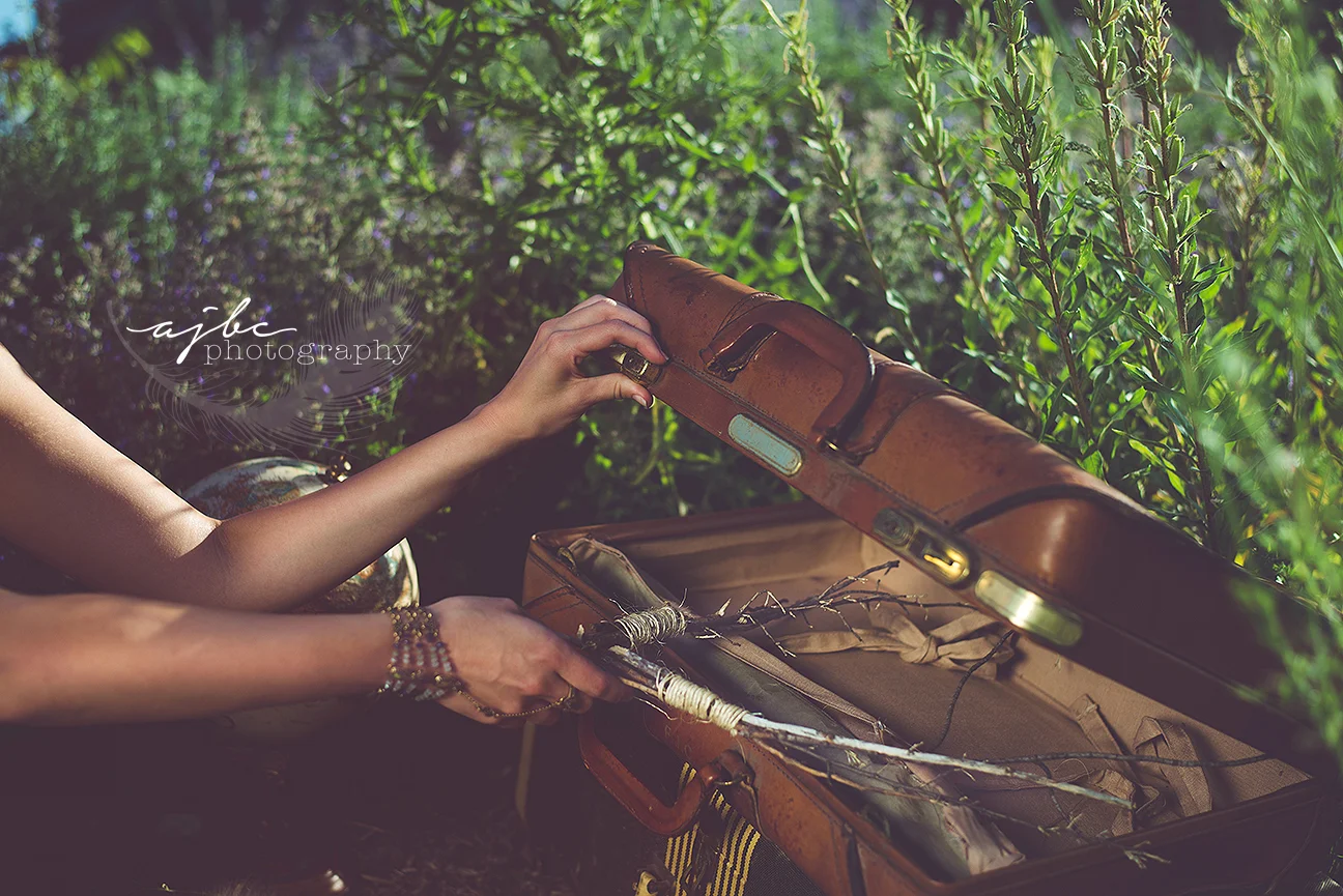 michigan outdoor fairytale photoshoot.jpg