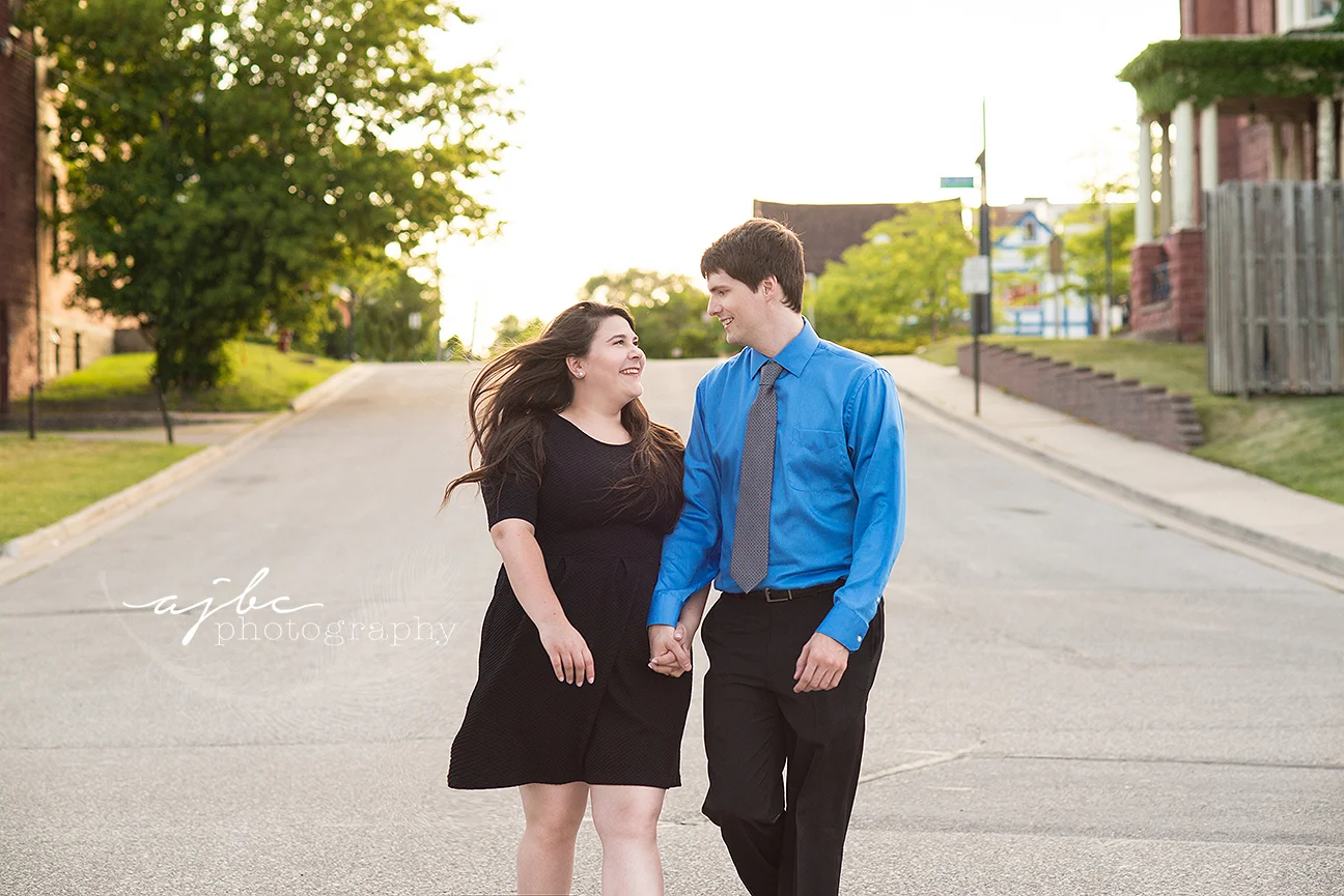 outdoor couples photographer downtown port huron .jpg