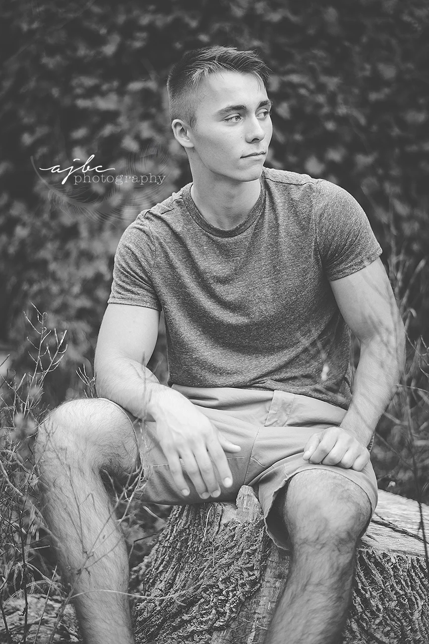lexington michigan senior portrait photographer.jpg