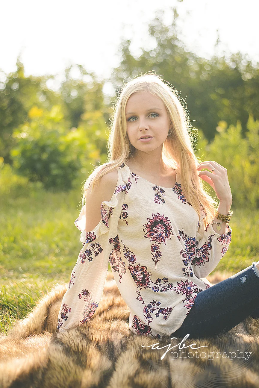 michigan senior portrait photographer.jpg