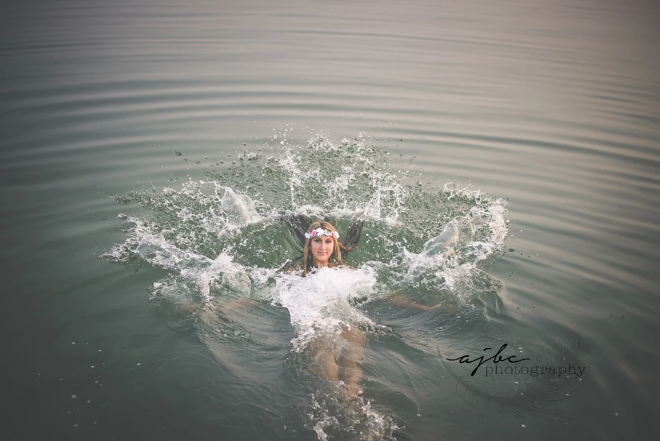 senior portraits in lake.jpg