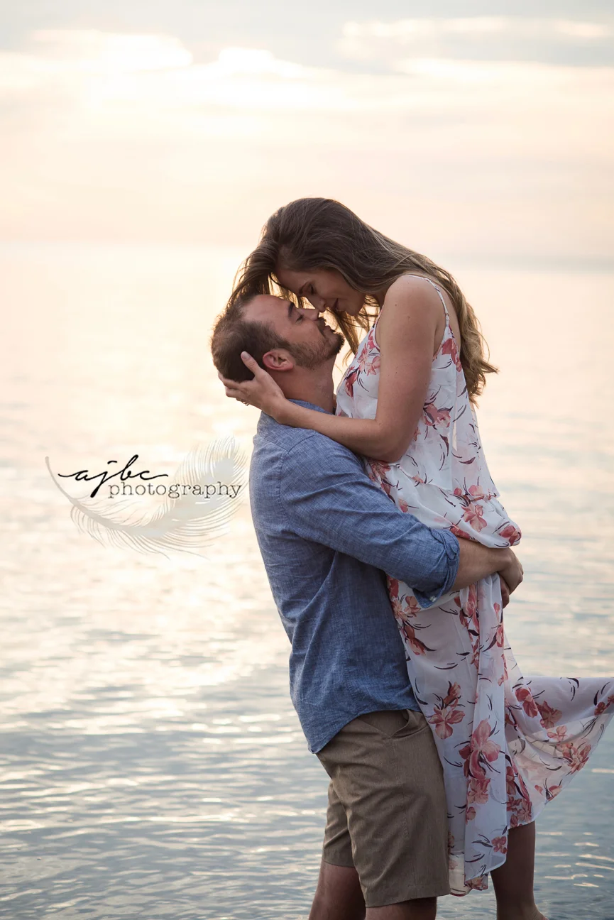 lifestyle anniversary photoshoot fort gratoit beach.jpg