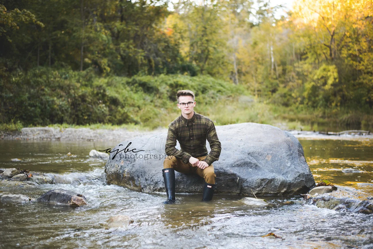 hunter senior photoshoot.jpg