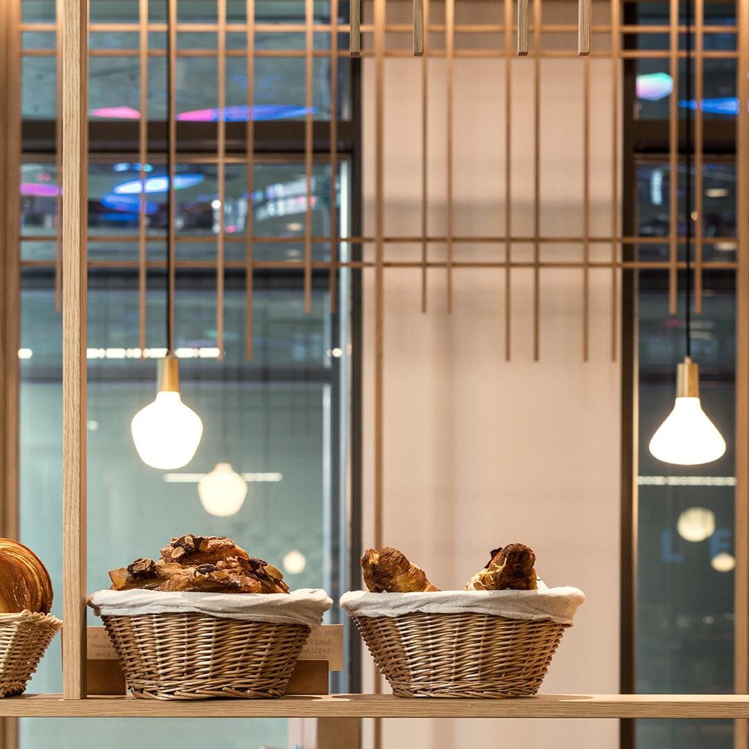 A final set of images of the finely-detailed caf&eacute; we made for @aromebakerylondon on Mercer Street &ndash; now open to experience for yourself.⁠
⁠
Designed by the multi-talented @rainwu_ and carefully crafted in oak to evoke the unique synergy 