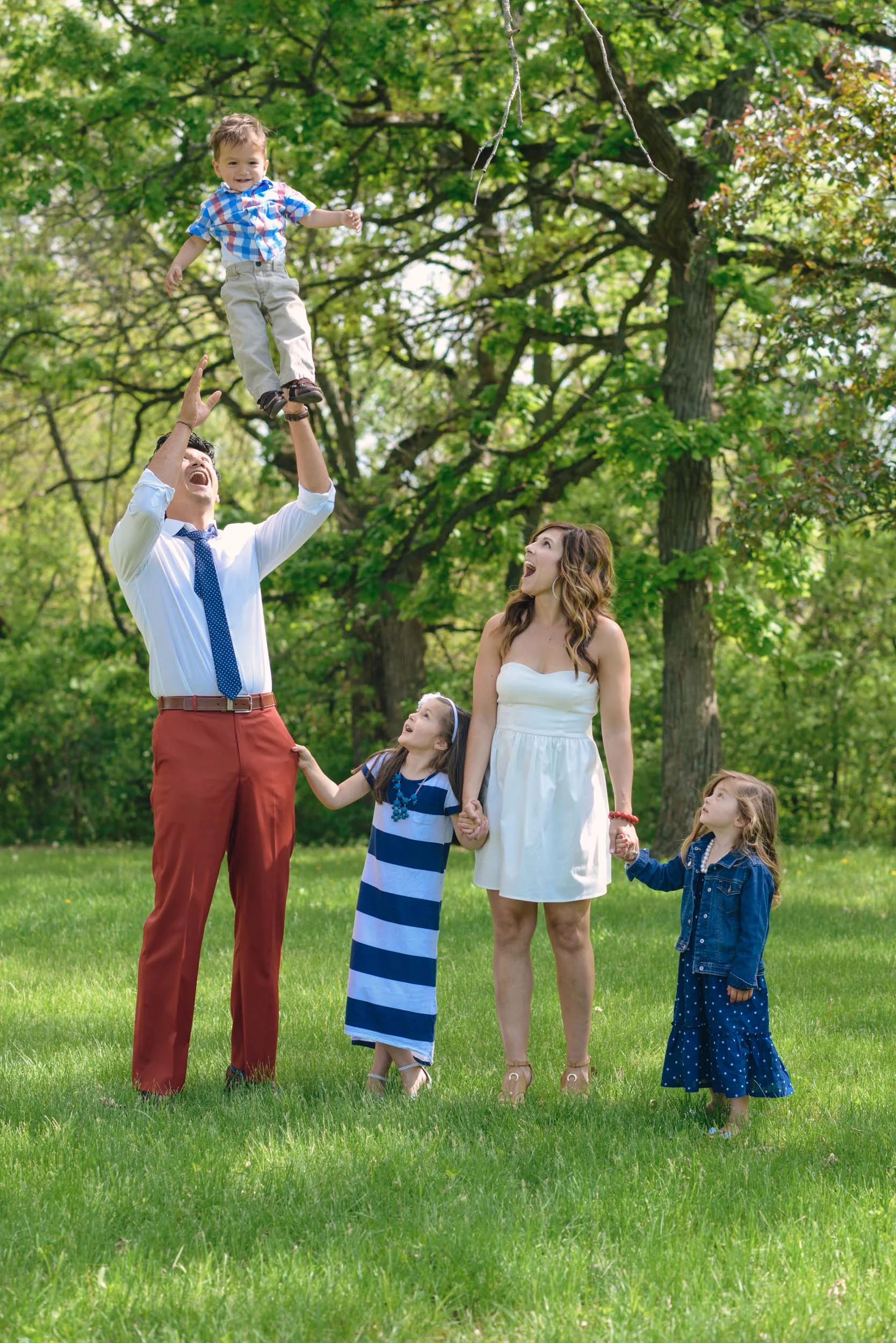 Carrie--we LOVE the pictures you took! Great job! You had a couple of hard-to-work-with kids and you wouldn't be able to tell by the end result!--Trayla, mom
