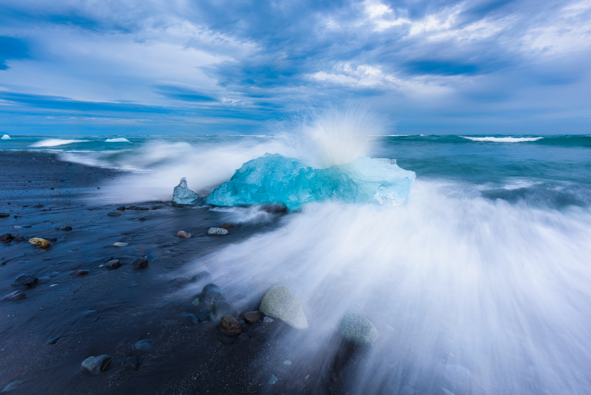 Ice Breaker, Jokulsarlon Lagoon, Iceland