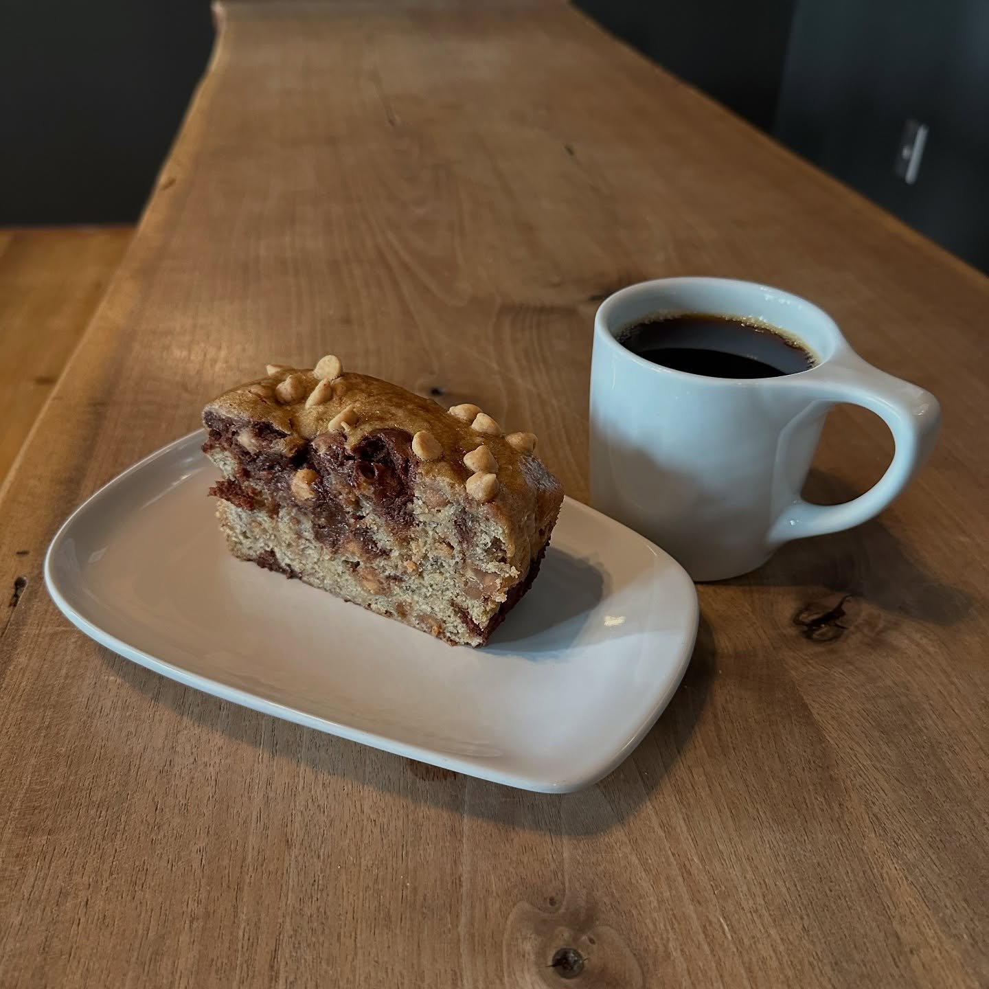 Chocolate PB Banana Bread 😍 San Gabriel / Colombia drip
_
#alabastercoffee