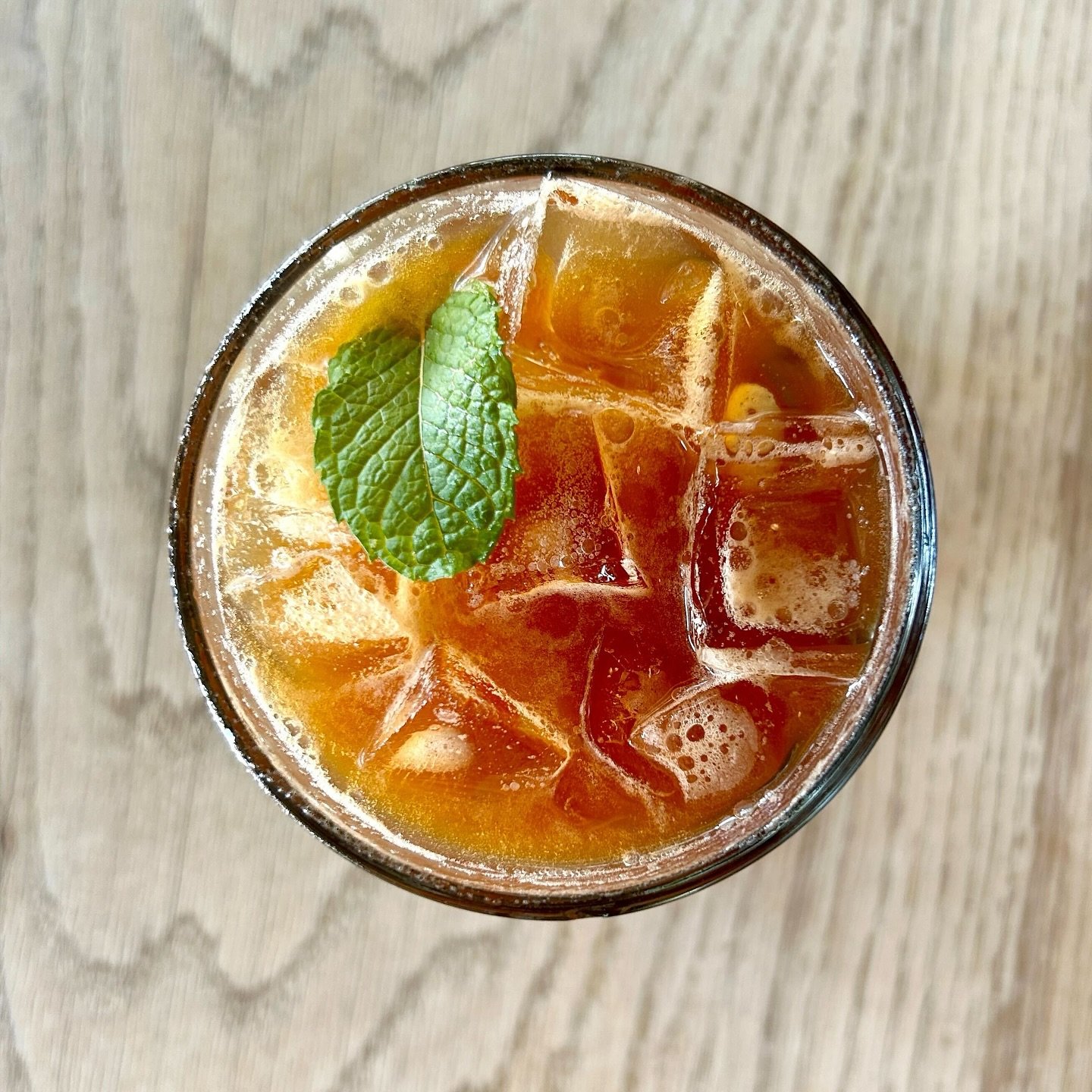 Espresso Tonic ☀️

_
#alabastercoffee #coffee #williamsport #espressotonic