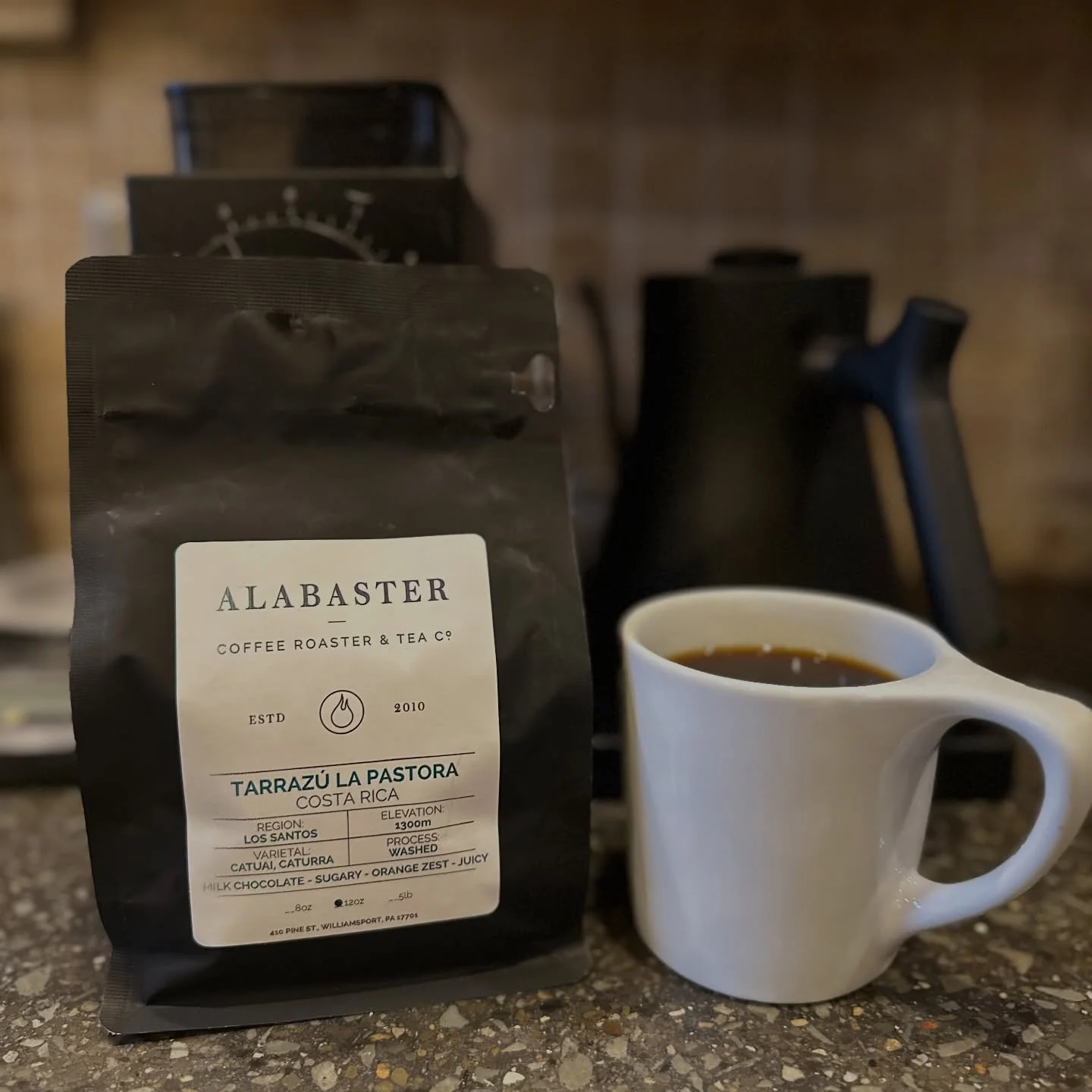 The last bags of Costa Rica / Tarraz&uacute; La Pastora are on the shelf at the Pine St Coffee Bar. Clean, crisp, notes of milk chocolate and orange zest. 
_
#alabastercoffee #williamsport #coffee