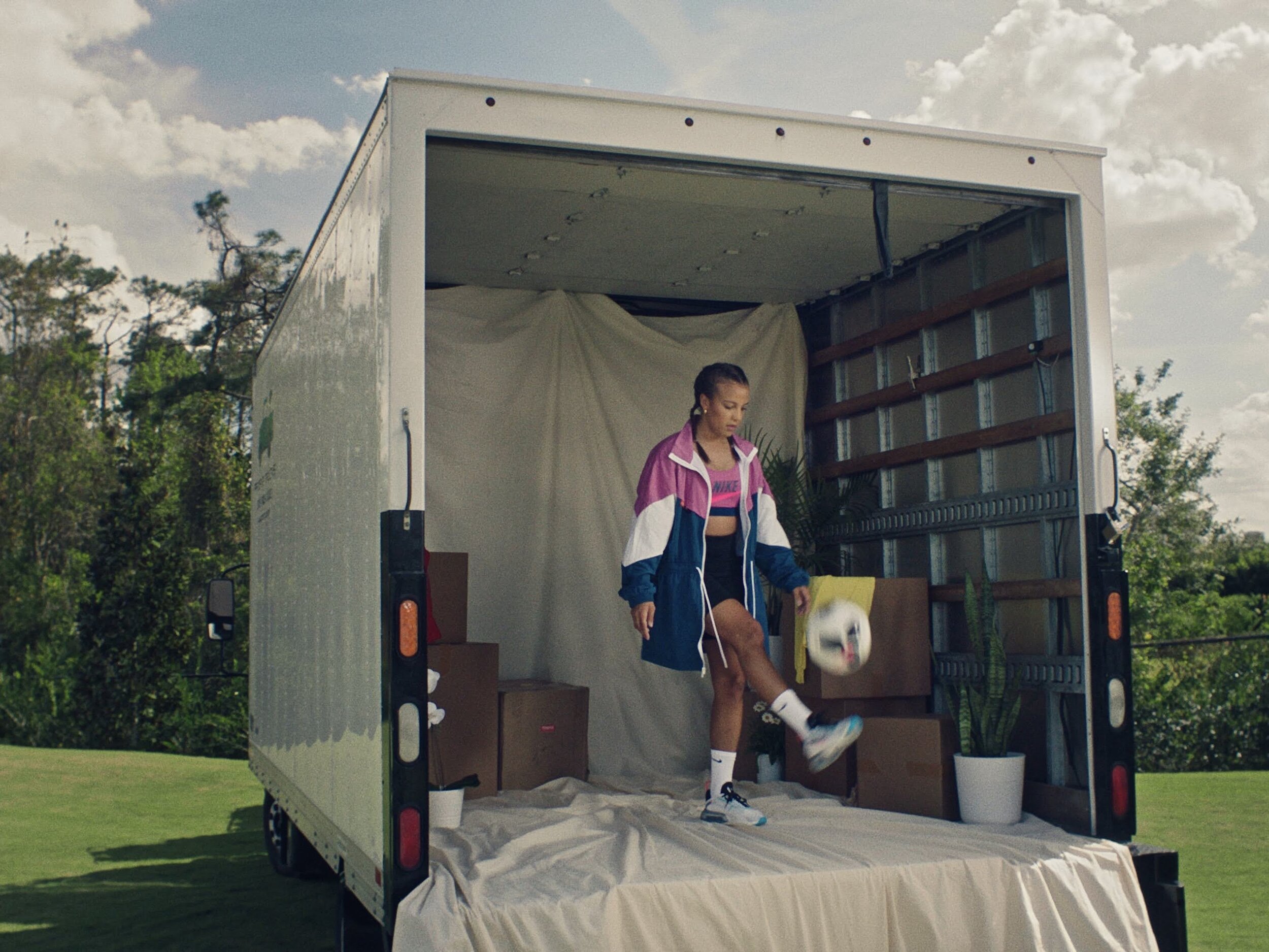 NIKE AIRMAX | MALLORY PUGH