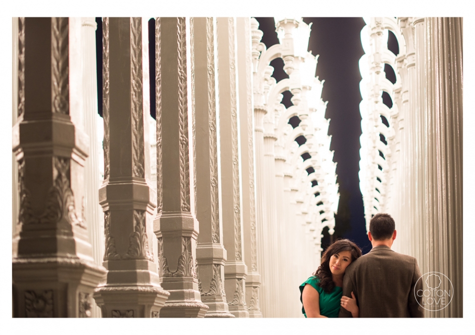 15_SuzyIssac_HuntingtonLACMA_EngagementPhotography_sharpened(pp_w960_h677).jpg