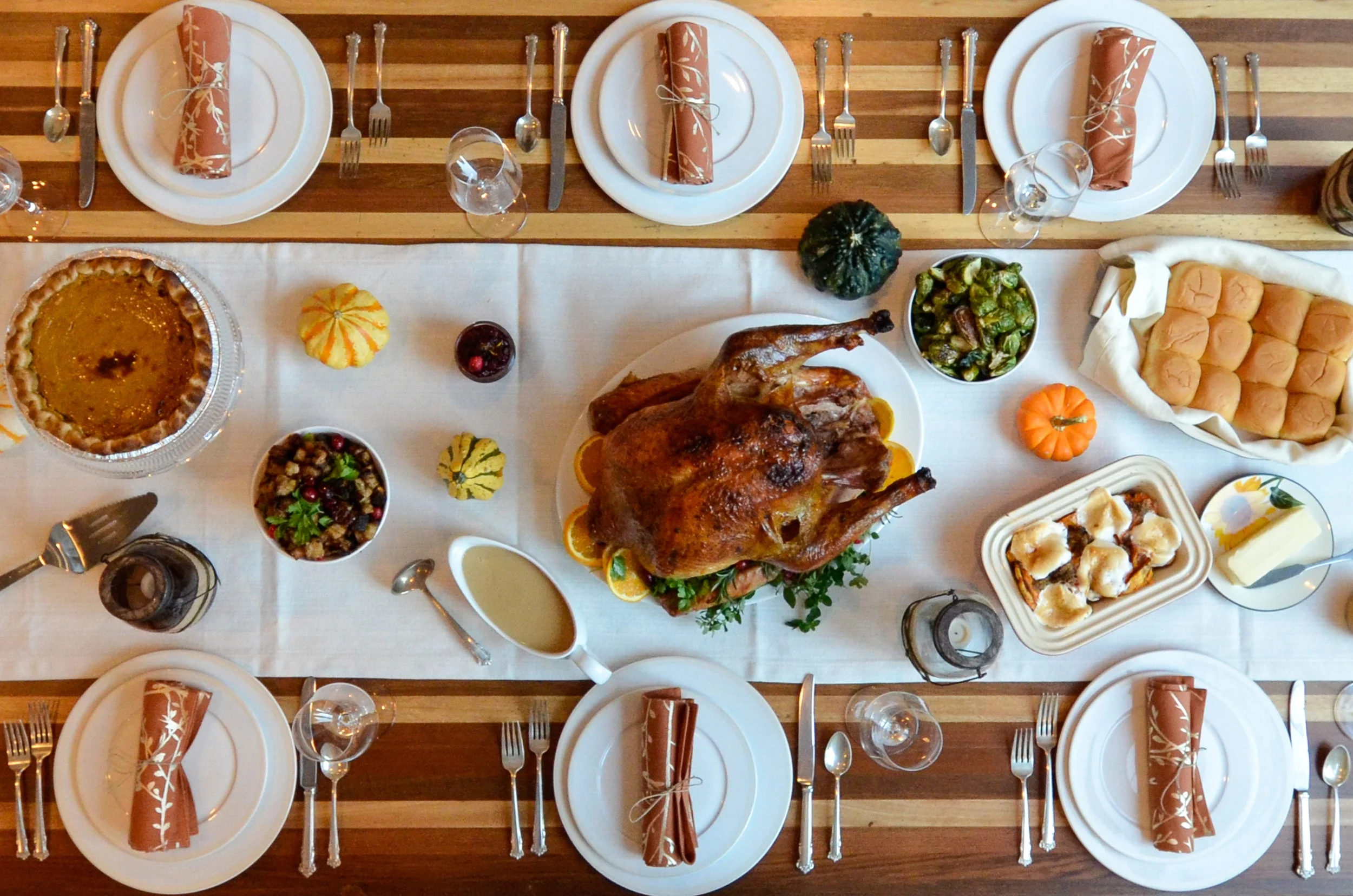Thanksgiving_Table001.jpg