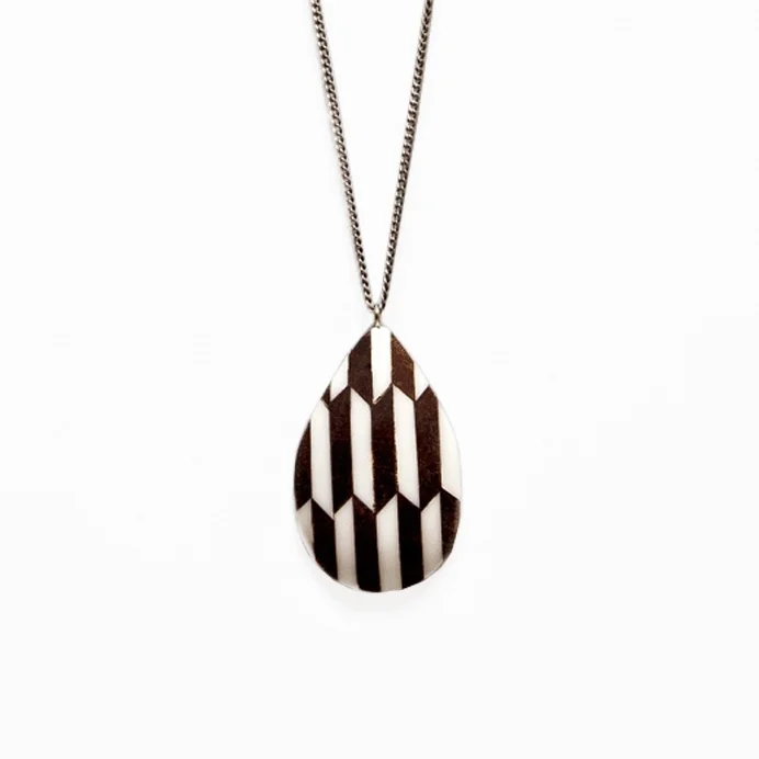 Linear Drop Necklace_ed.jpg