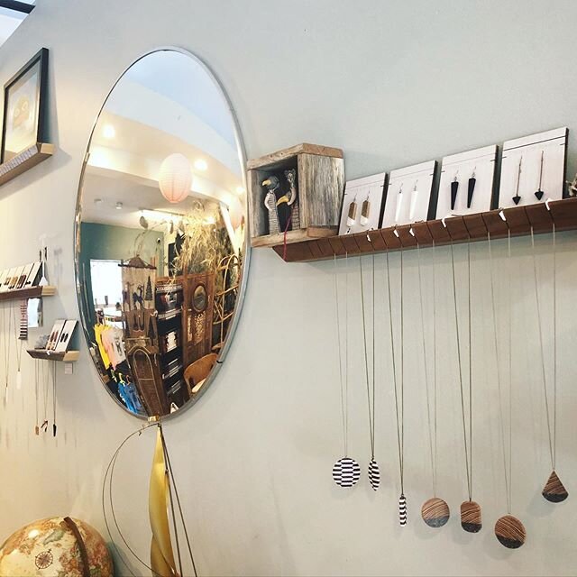 Stocked up a variety of jewelry pieces back at @auk_market today! The AUK Market is open for private shopping right now, you can book an appointment with us to browse all the handmade, vintage + art at theaukmarket.com ❤️