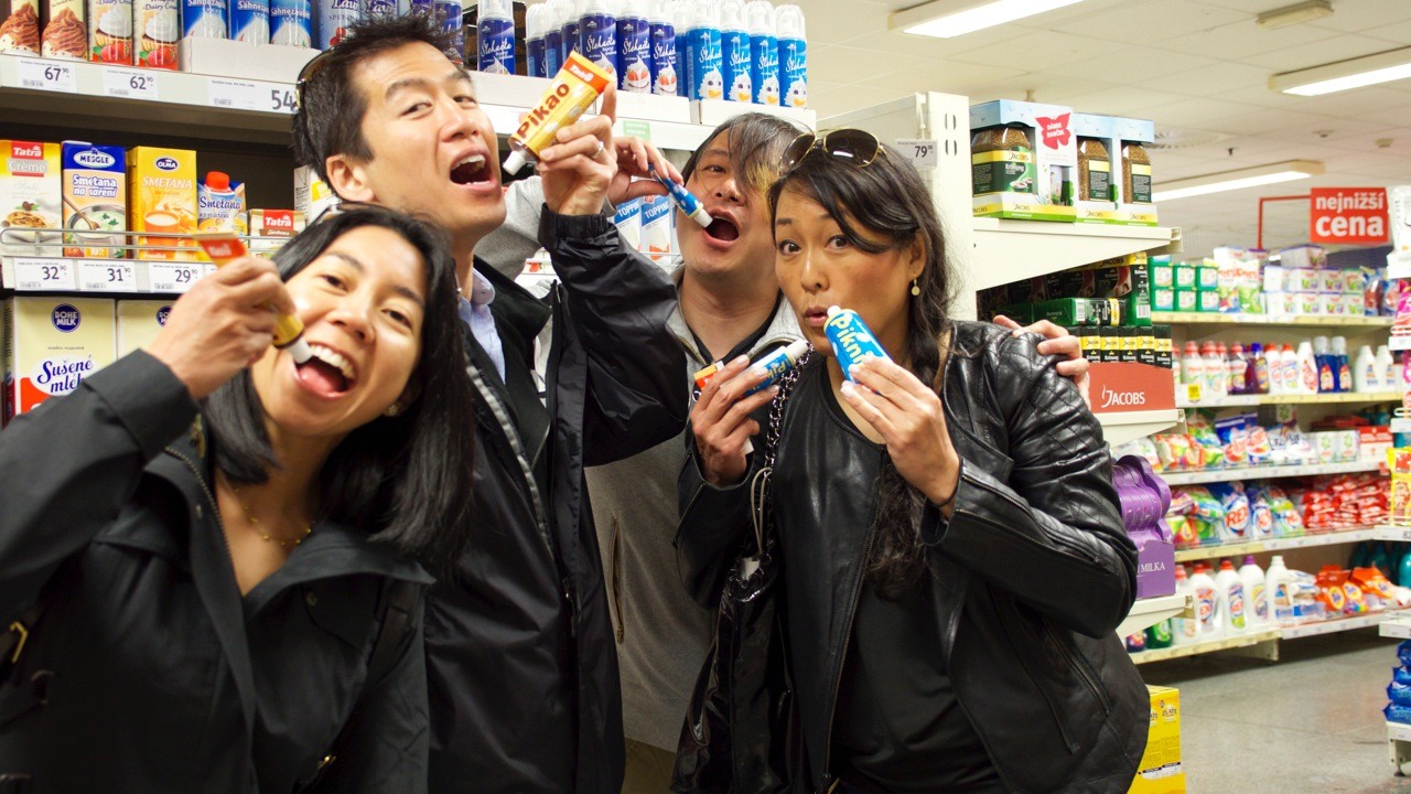 Our guests acting on Jan's recommendations...