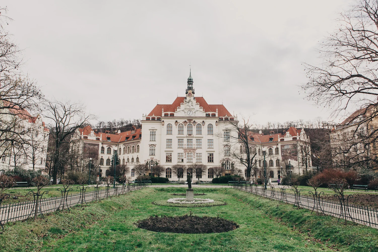 Prague off the beaten path: Karlin district