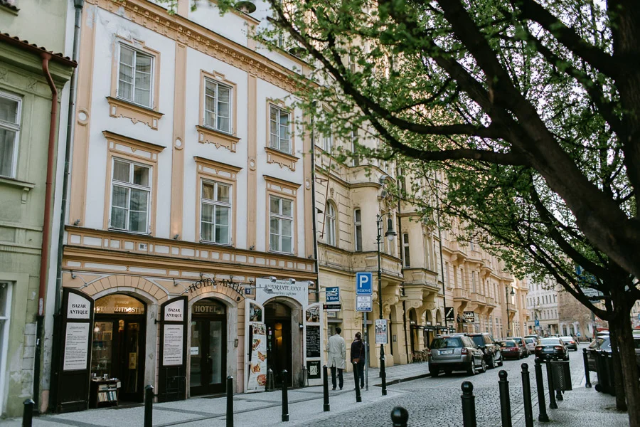 Prague off the beaten path: Dlouha street