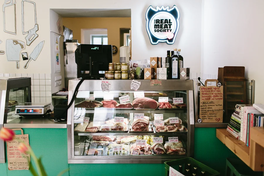 Prague Local Favorites: Maso a kobliha