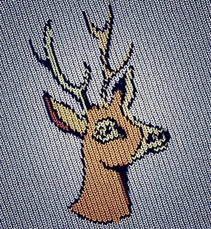 Knitted deer 