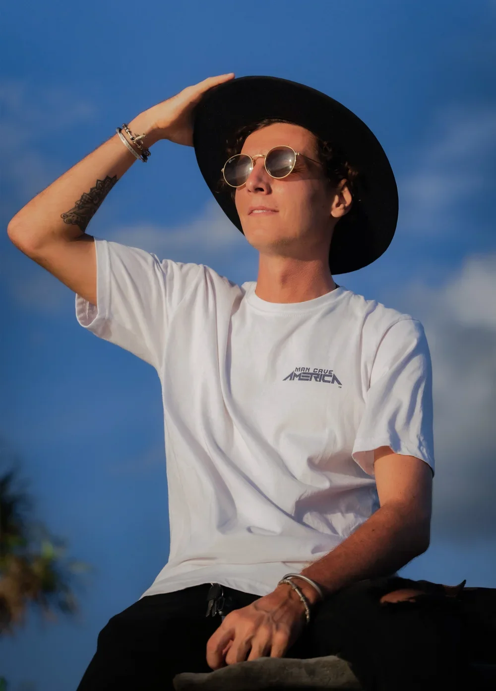 mca-tshirt-3-desert.webp