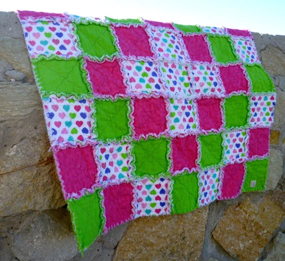 Learn How to Make  a Rag Quilt