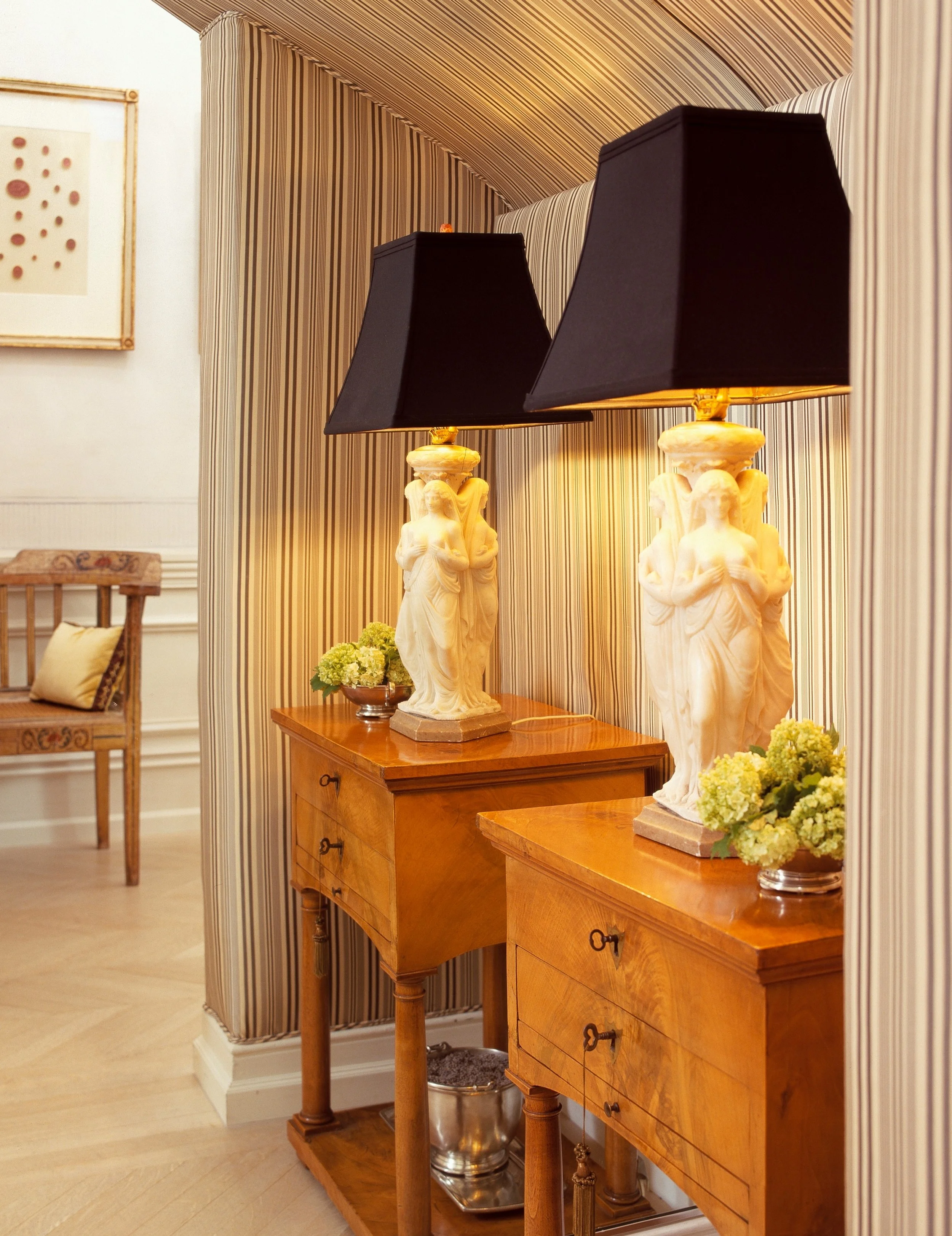 Showcase 2004 - Powder Room 3.JPG