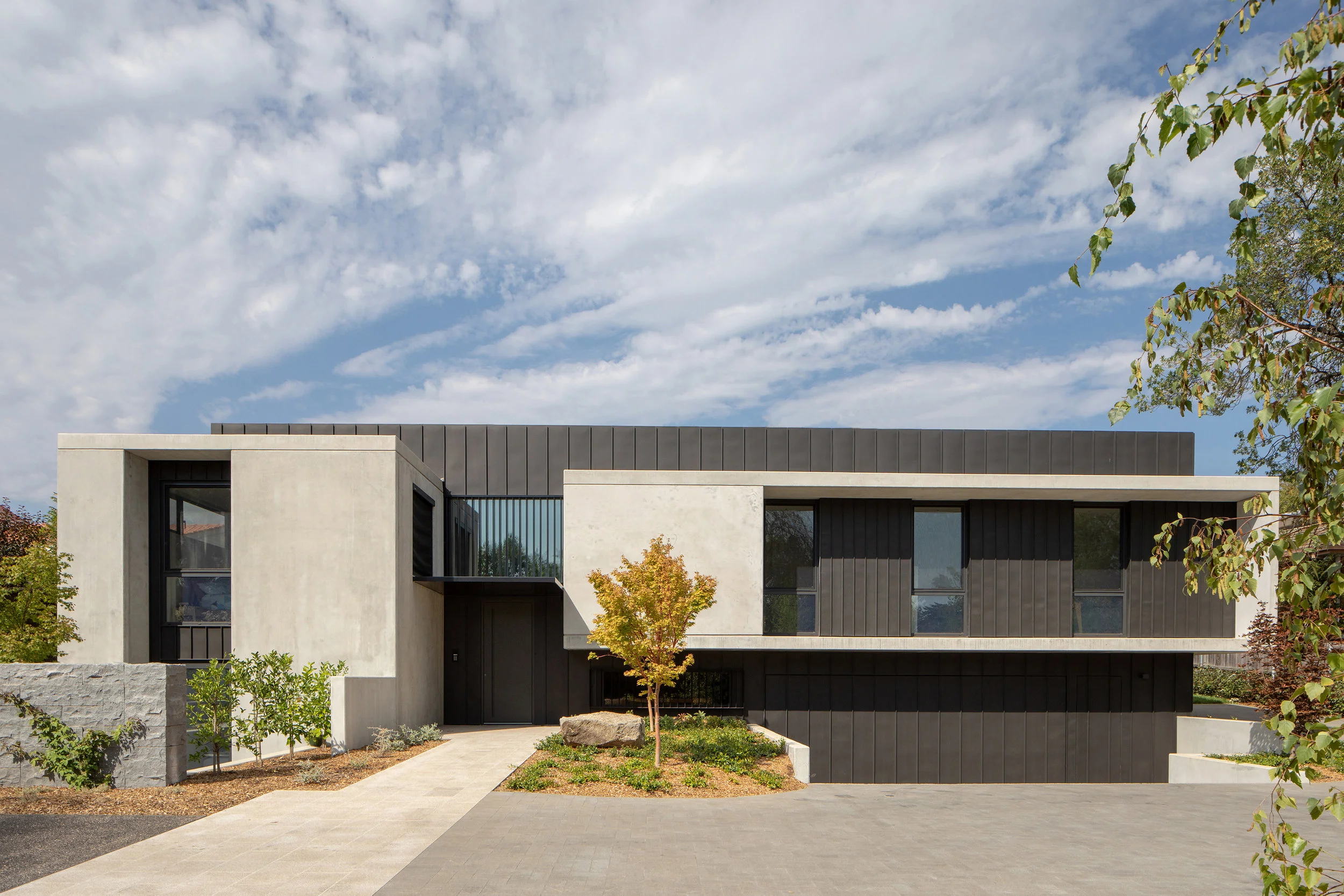 2913-resnew_Concrete House_Rob Henry Architects_Light Studies_00.jpg