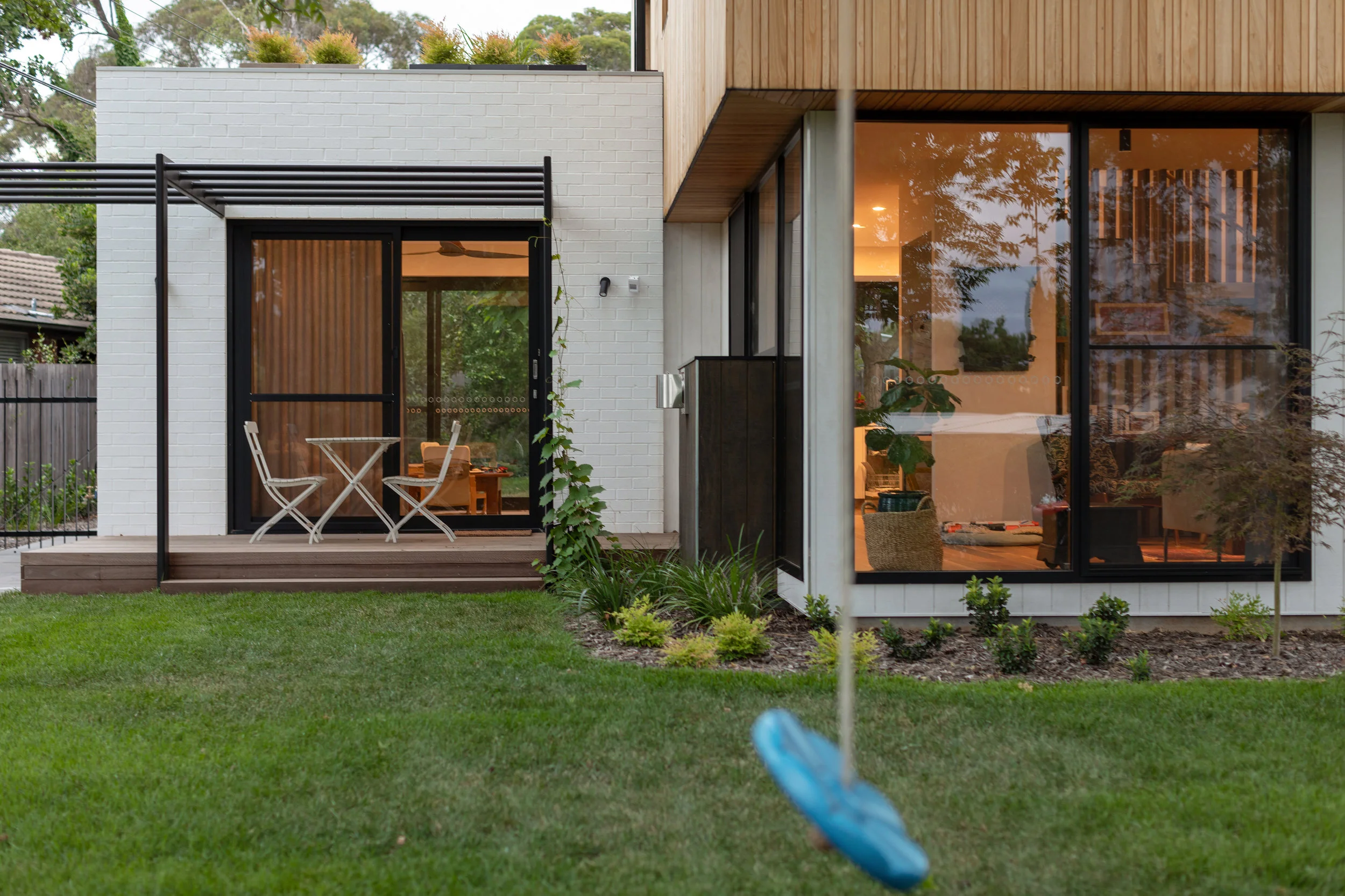 2917-resnew_Ribbon House_Rob Henry Architects_Light Studies_01.jpg