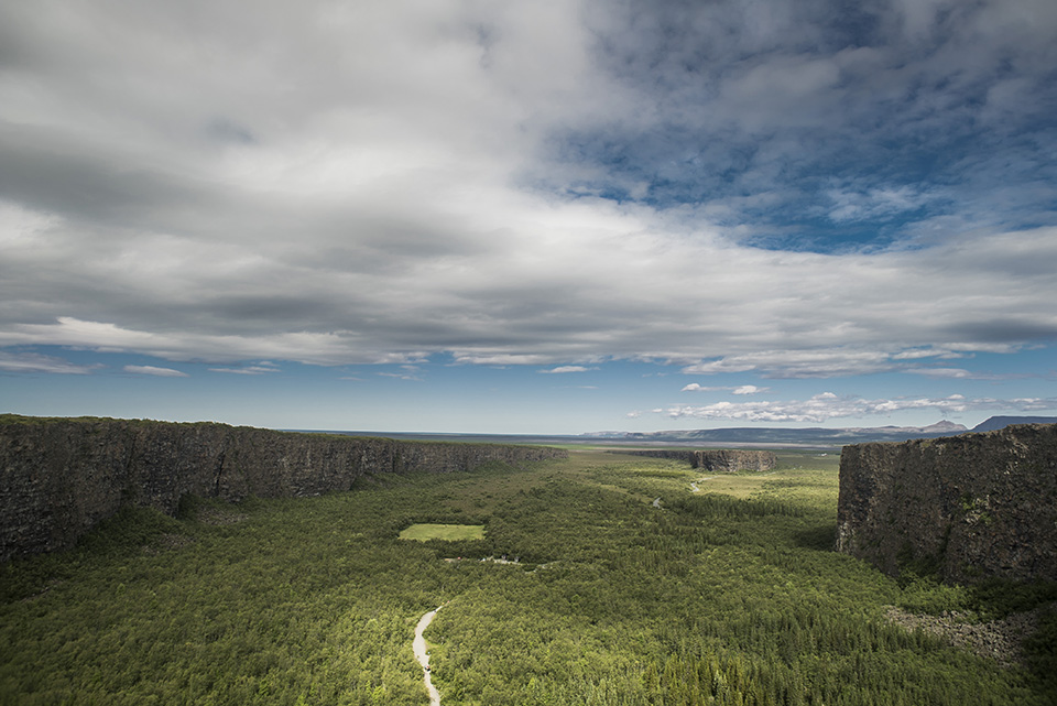 The cliffs of Asbrygi from the southern rim.