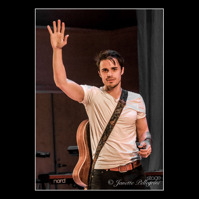 025 09-18-15 Kris Allen Adelphi 430 blog.jpg