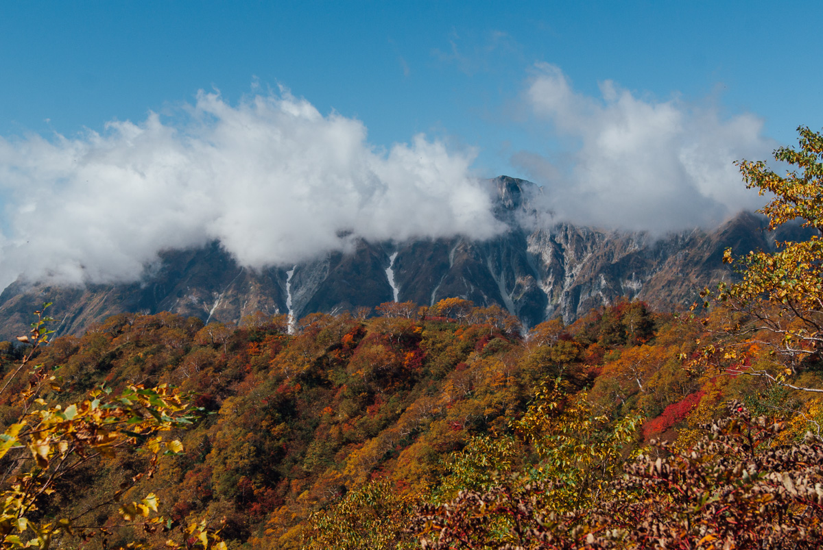 2015-09-28-Yarigatake-Hike-05380-1200.jpg