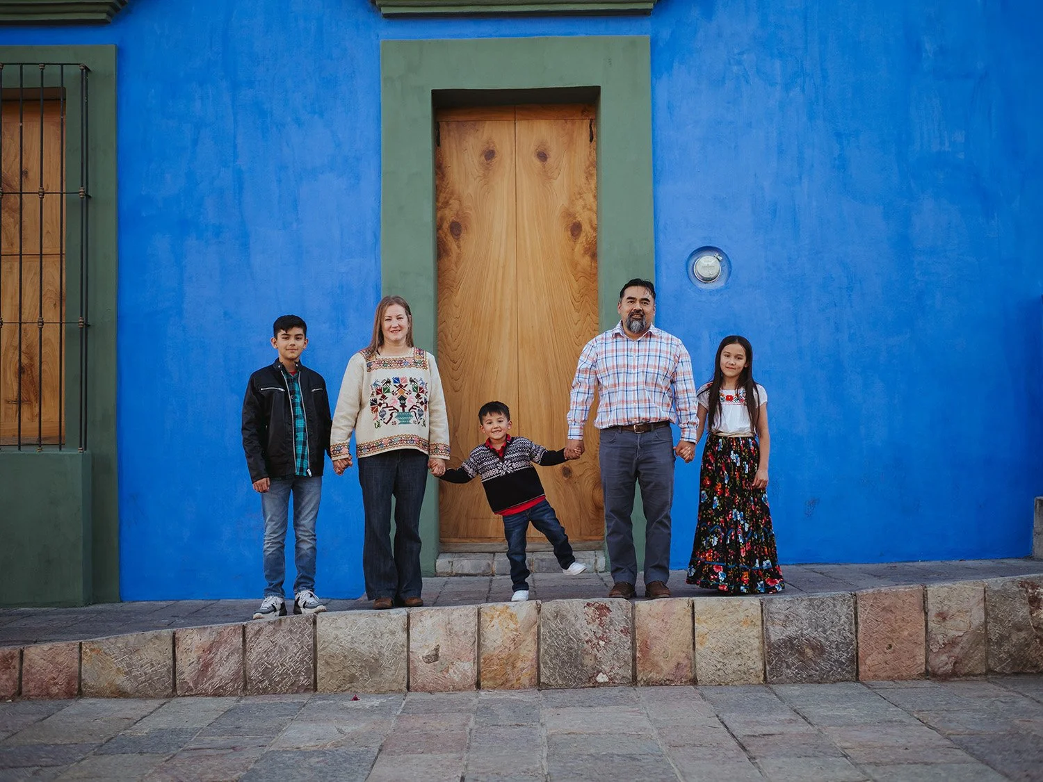 Flores Family-13.jpg