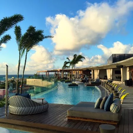 FAM - Experience Thompson Playa Del Carmen and Thompson Beach House