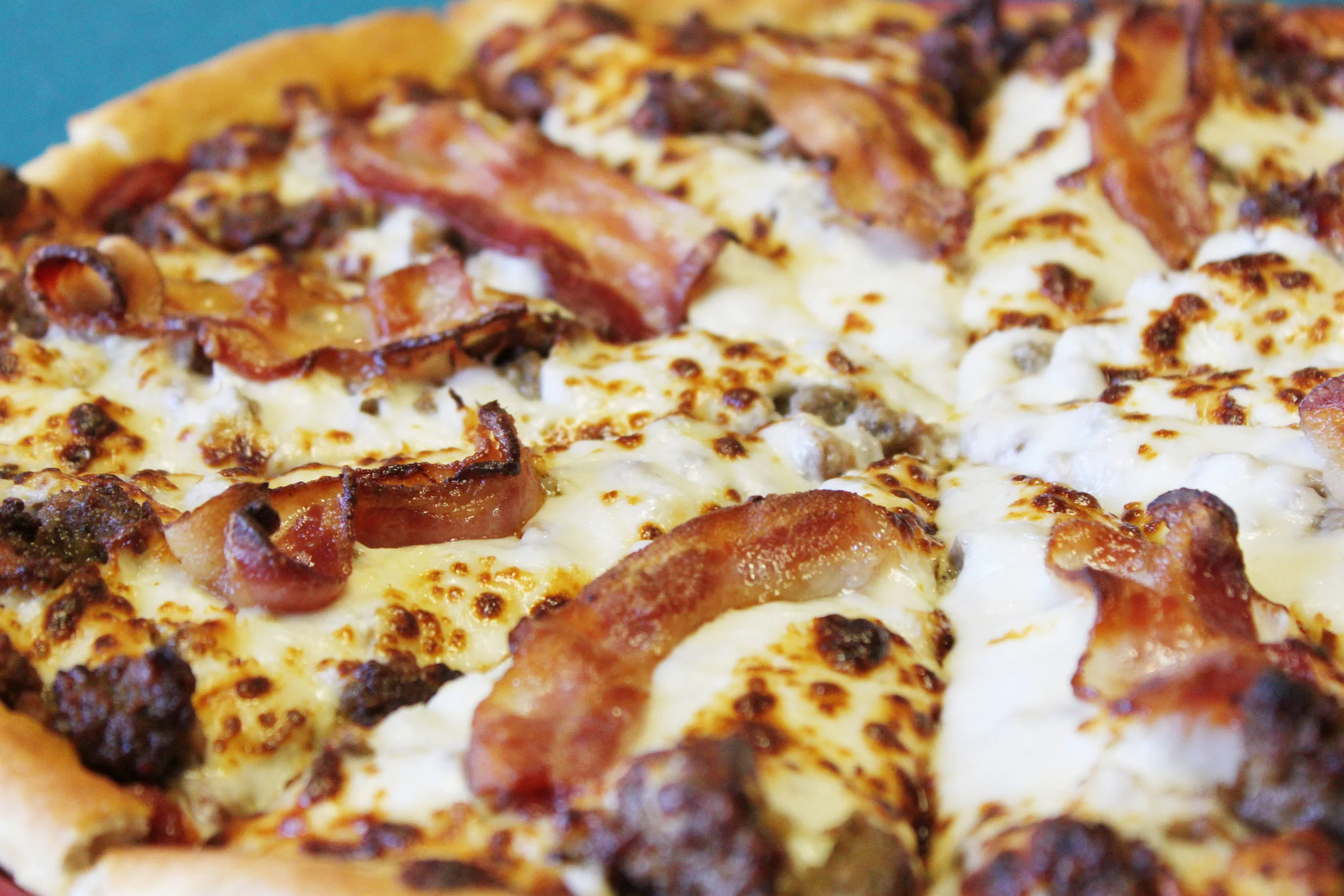 minsky's zona prime cut pizza.JPG